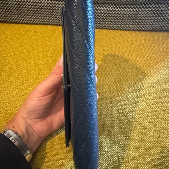 Yves Saint Laurent Cassandre Matelasse Large Flap Wallet in Grain Leather Navy - Picture 3 of 14